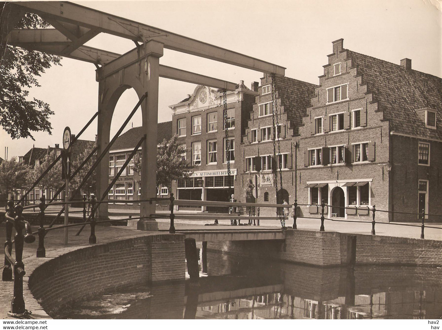 Hoorn Onder Boompjes, Autobedrijf Foto Prentbriefkaart KE3803 - Hoorn