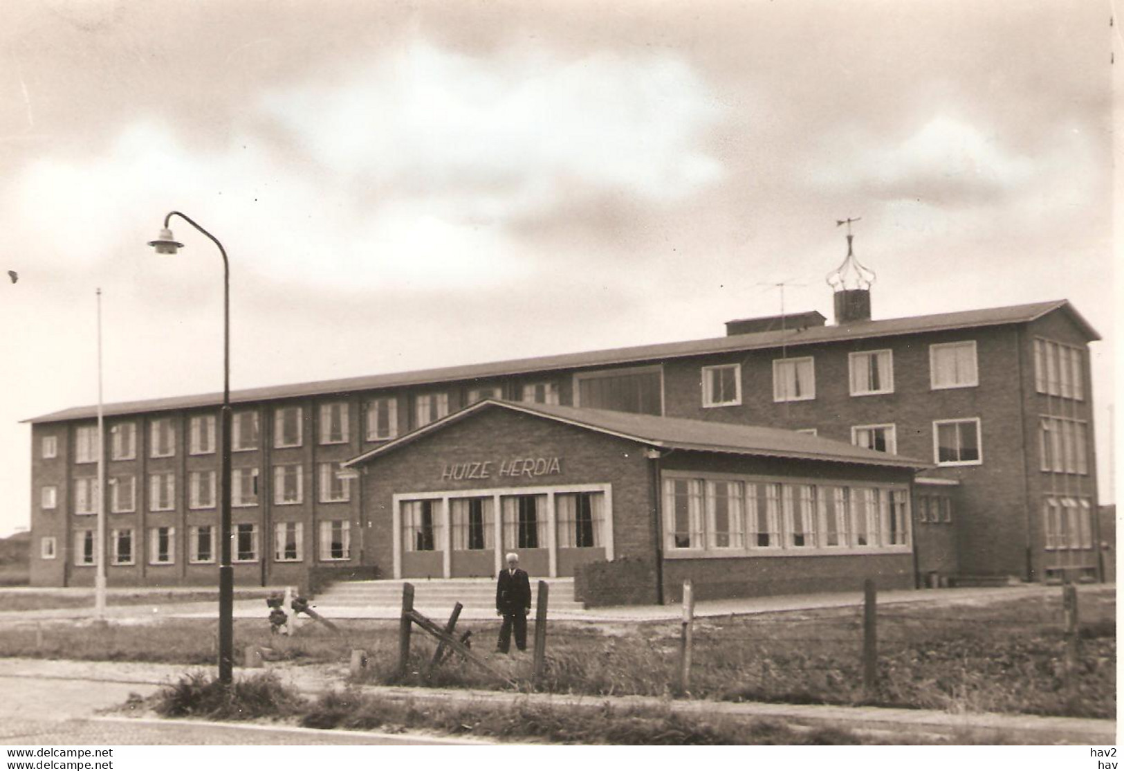 Den Helder Huize Herdia Bewoner Foto Prentbriefkaart KE3674 - Den Helder