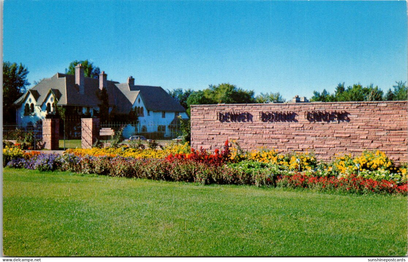 Colorado Denver Entrance To Botanic Gardens - Denver