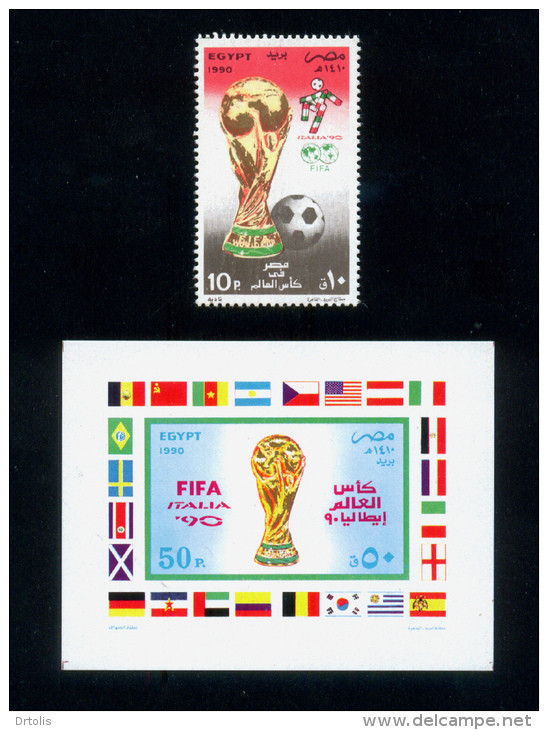 EGYPT / 1990 / SPORT / FOOTBALL / WORLD CUP FOOTBALL CHAMPIONSHIP ; ITALY / FLAG / TROPHY / MNH / VF - Nuevos