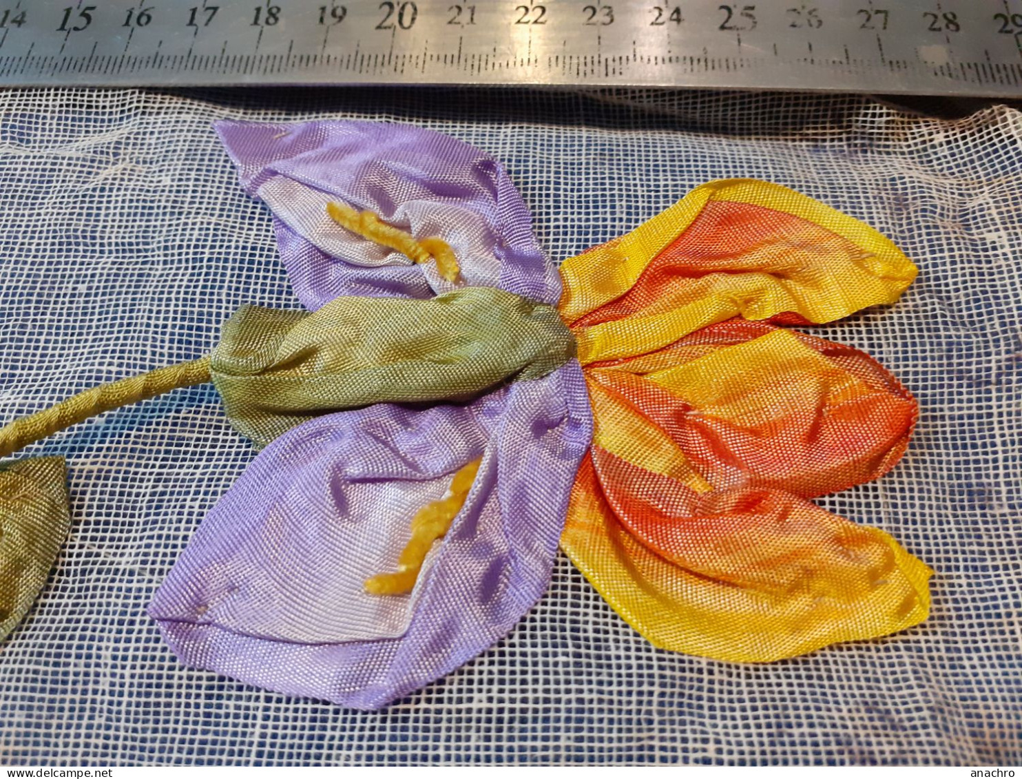 FLEURS BRODERIE à La Main Bouquet De Fleurs à Coudre Satin 1928 - Encajes Y Tejidos