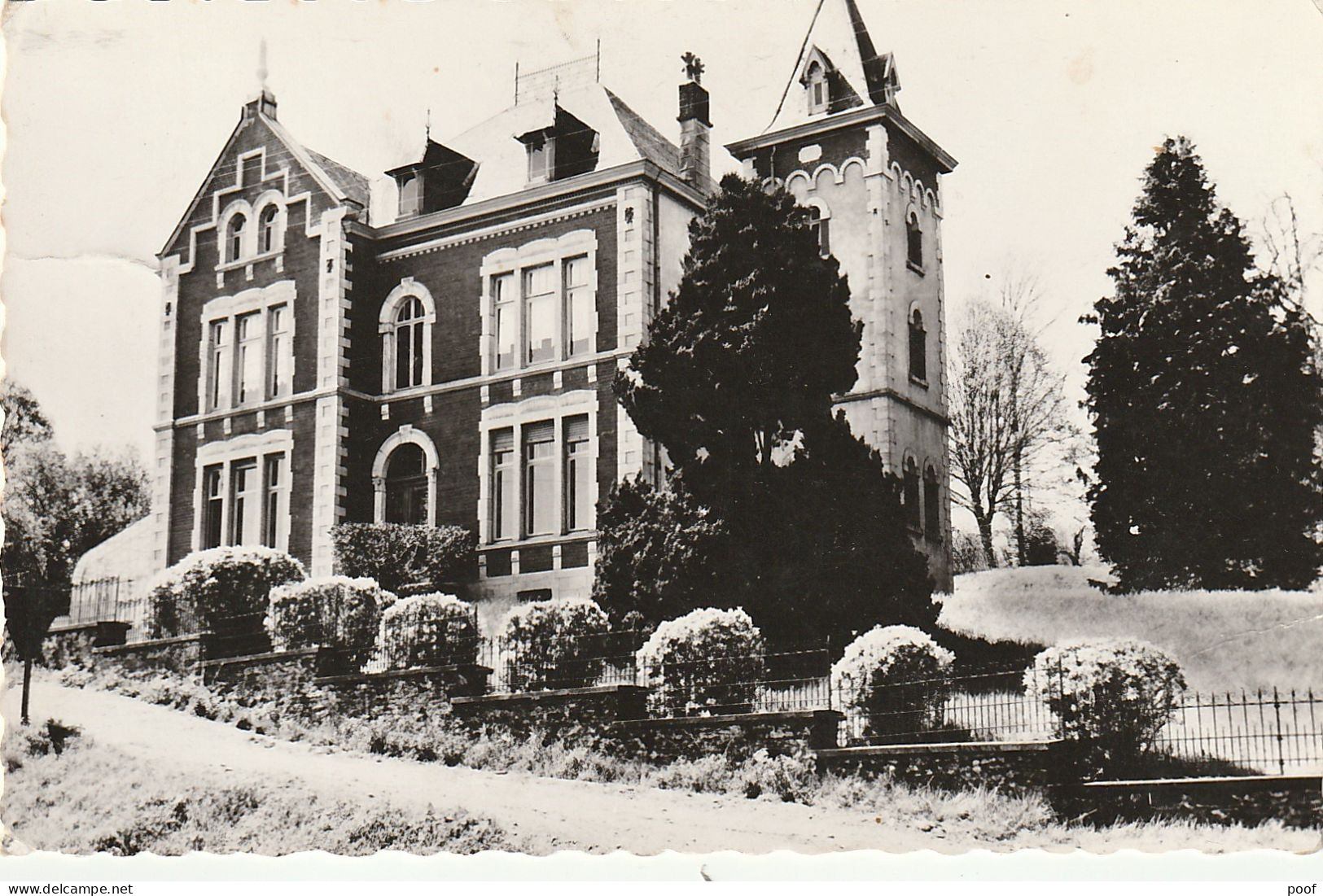 Mellier : Le Château Pierrard - Léglise