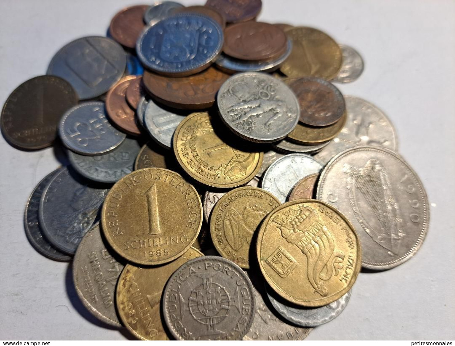 Lot De  51  Monnaies  Du Monde  ( 613 ) E - Kiloware - Münzen