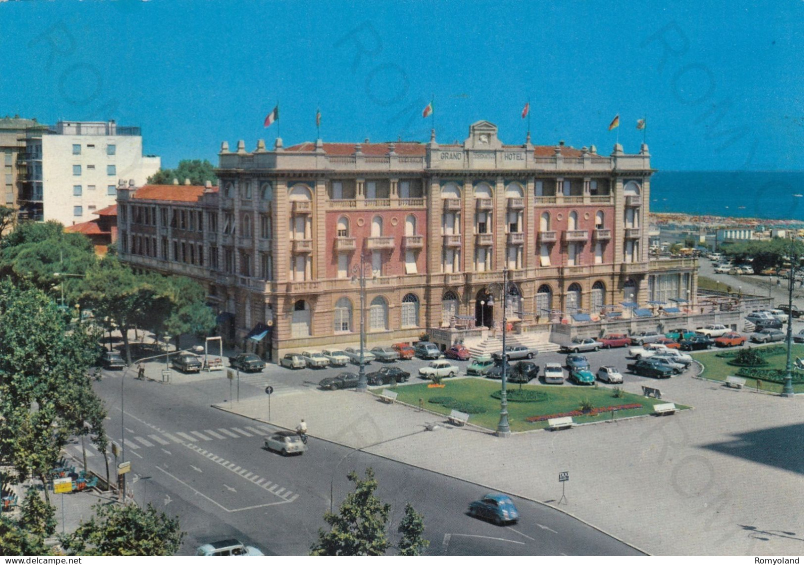 CARTOLINA  CESENATICO,CESENA,EMILIA ROMAGNA-GRAND HOTEL-MARE,SOLE,SPIAGGIA,VACANZA,BARCHE A VELA,VIAGGIATA 1974 - Cesena