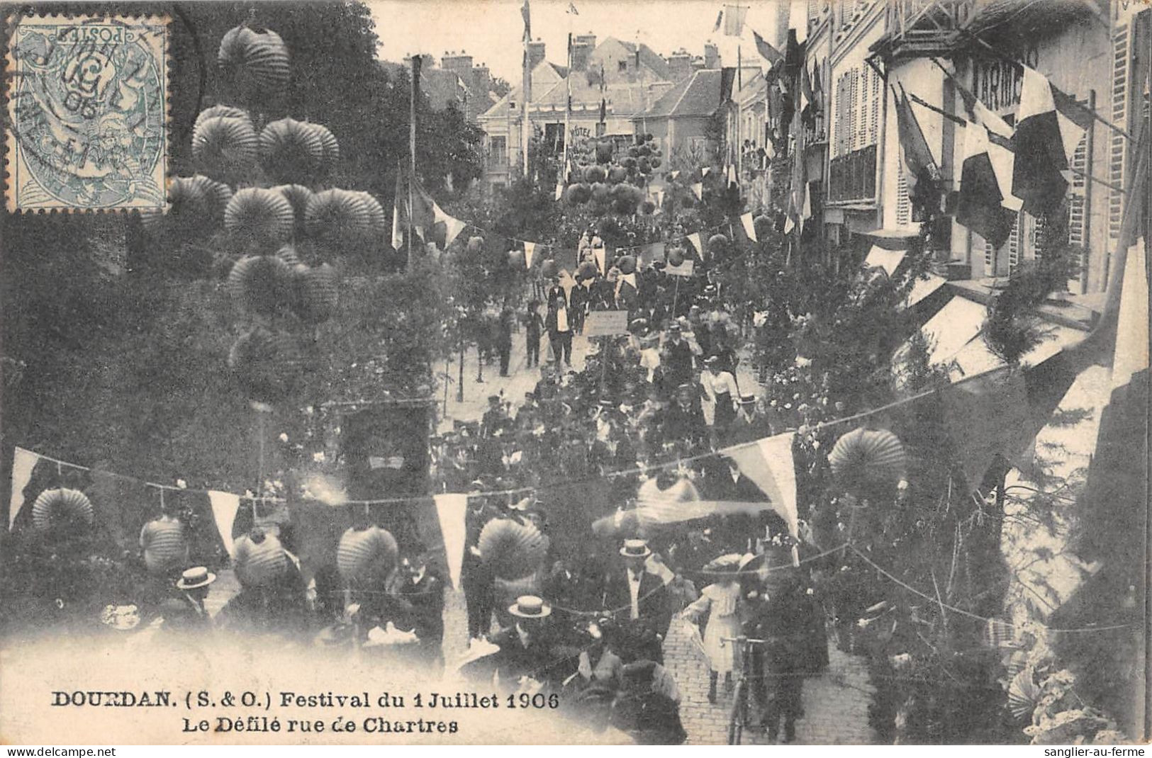 CPA 91 DOURDAN / FESTIVAL DU 1ER JUILLET 1906 LE DEFILE RUE DE CHARTRES - Dourdan
