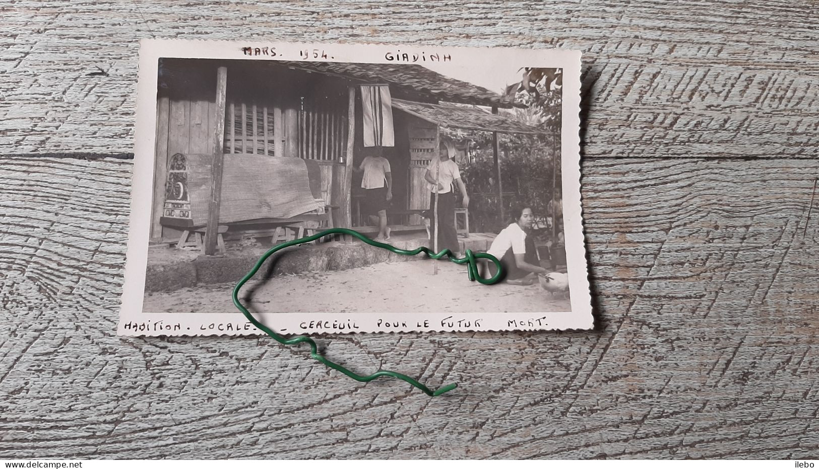 Photographie Ancienne Originale Giadinh Cercueil Pour Le Futur Mort Tradition Locale 1954 Vietnam Indochine - Azië