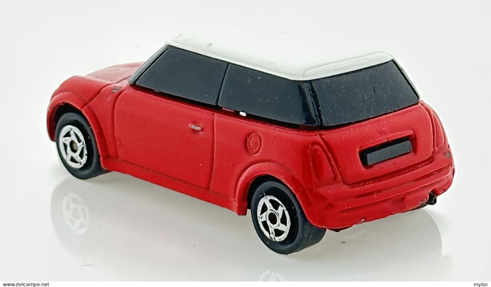 Majorette. New Mini Cooper. Echelle1/56 - Majorette