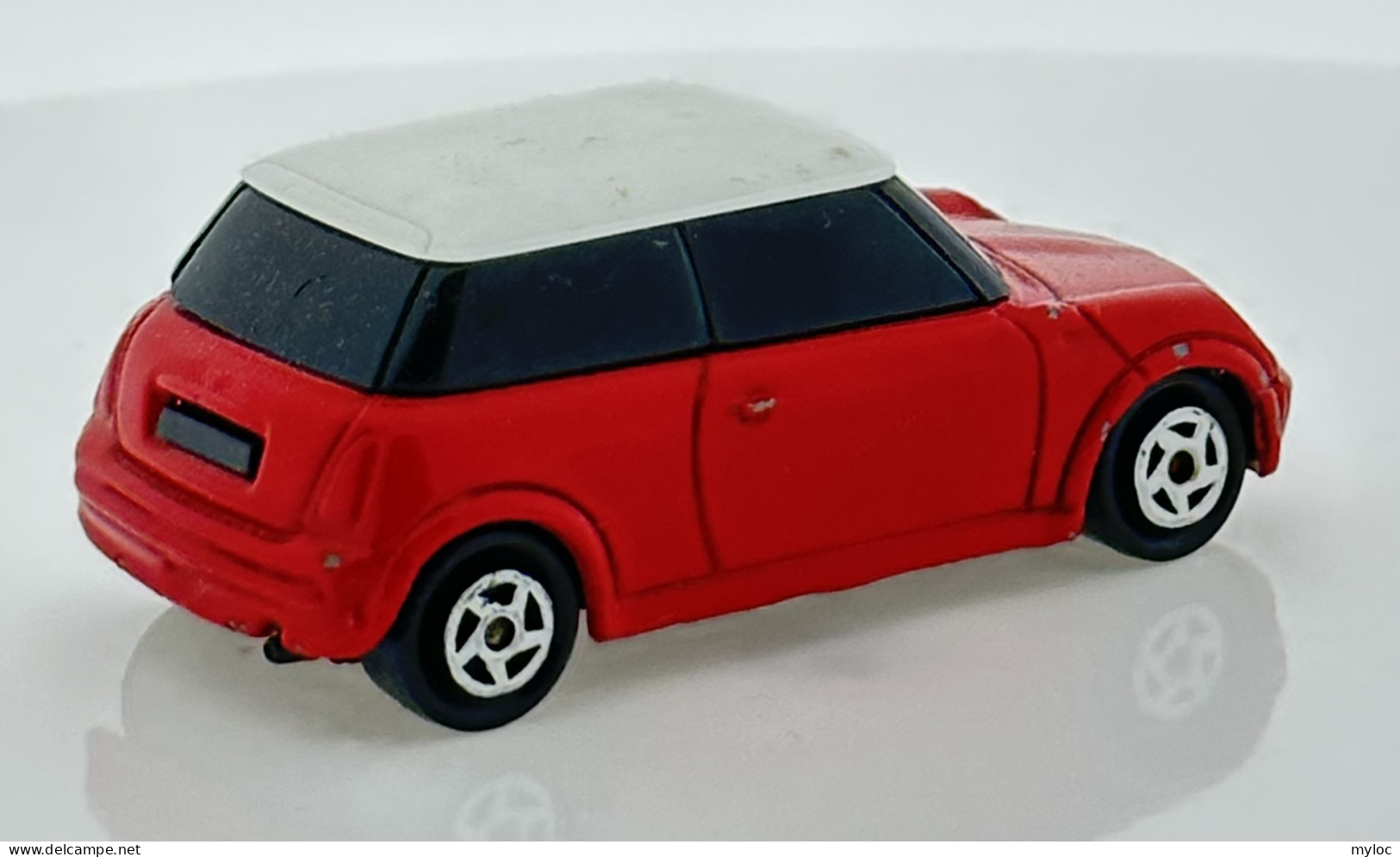 Majorette. New Mini Cooper. Echelle1/56 - Majorette