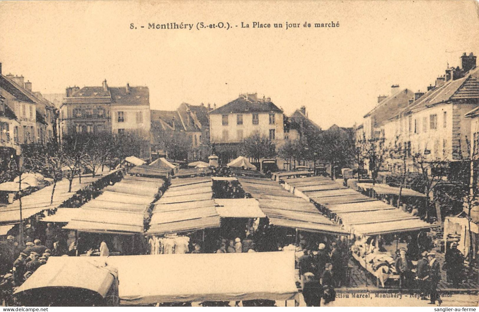 CPA 91 MONTLHERY / LA PLACE UN JOUR DE MARCHE - Montlhery