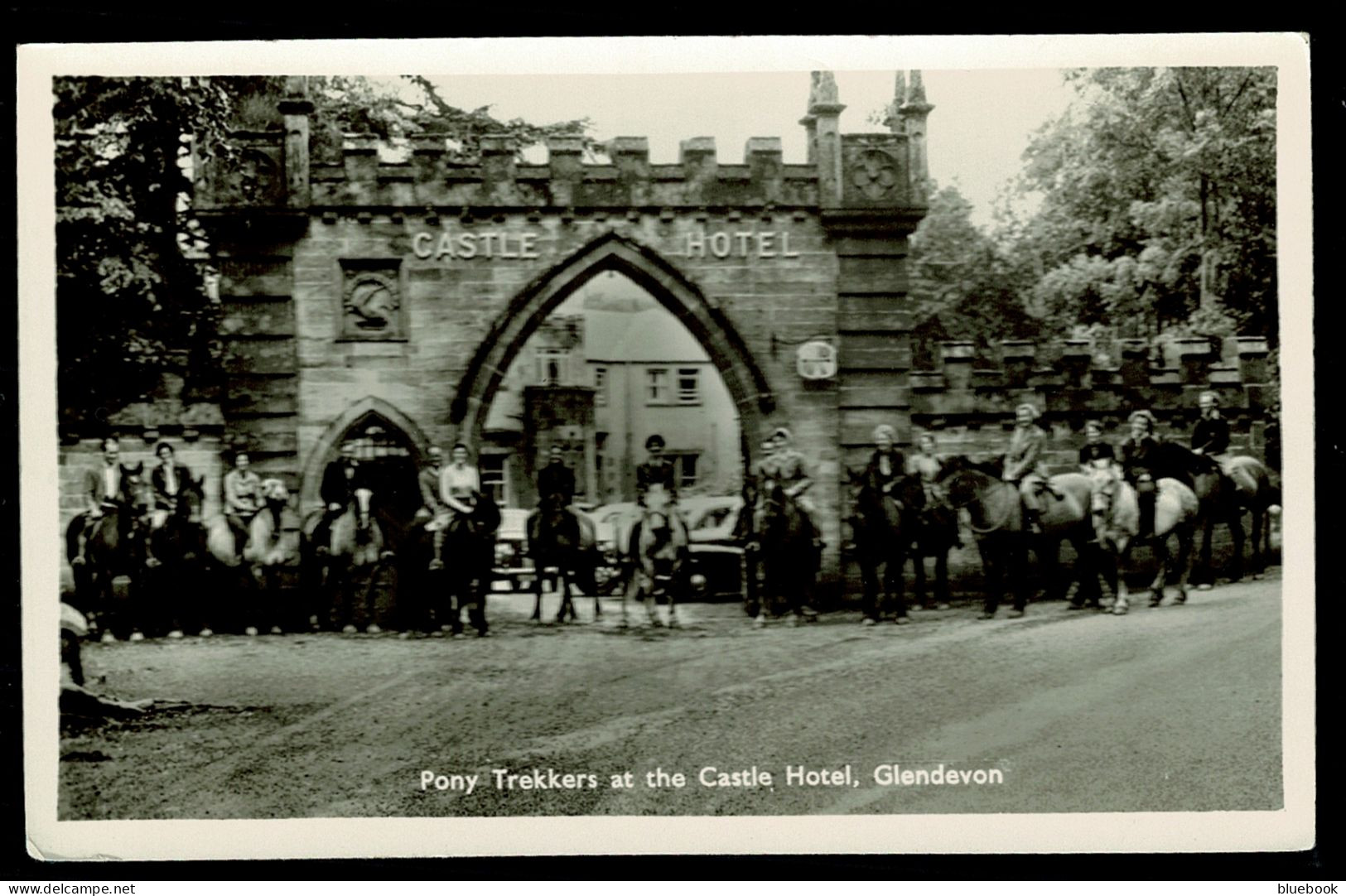 Ref 1628 -  Real Photo Postcard - Pony Trekkers At NBT Castle Hotel Perthshire Scotland - Perthshire