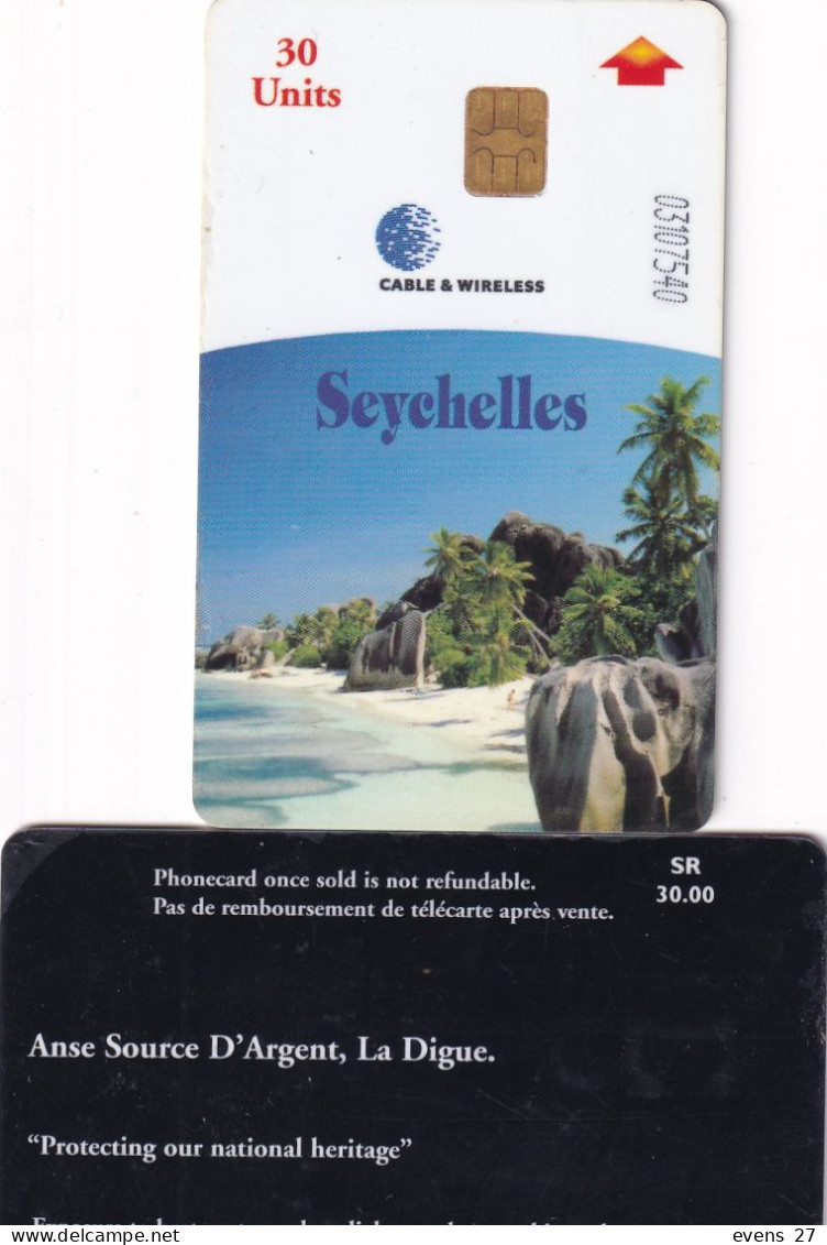 SEYCHELLES-CHIP PHONECARD BEACH-USED. - Seychellen