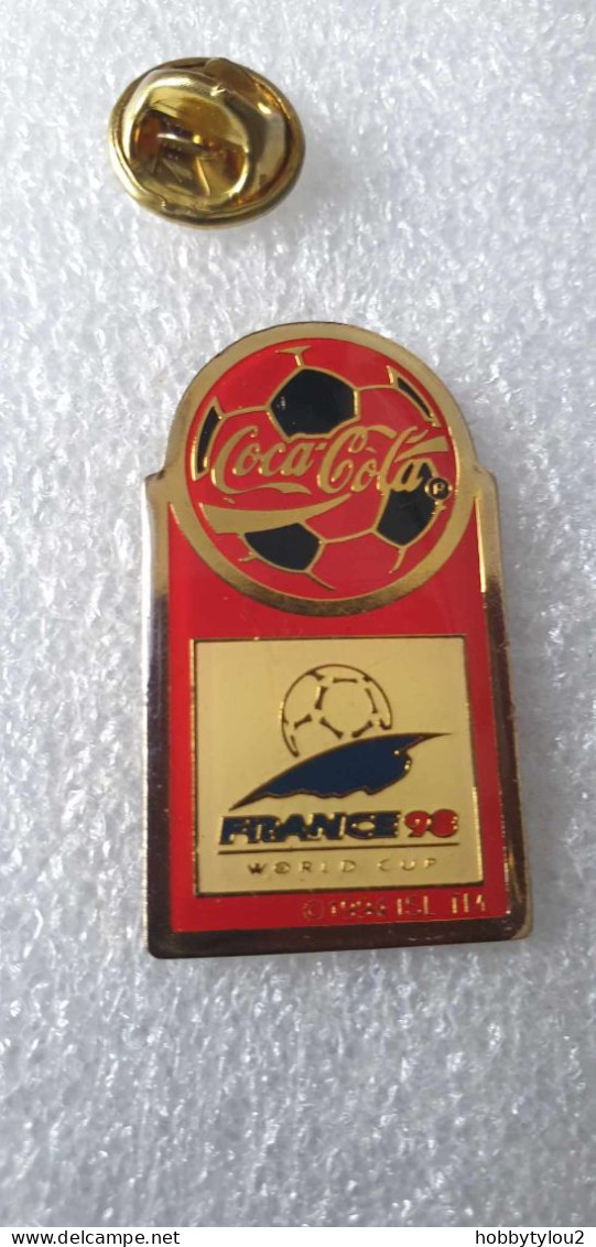 Pin's Coca-Cola France 98 @1994 ISL TM - Coca-Cola