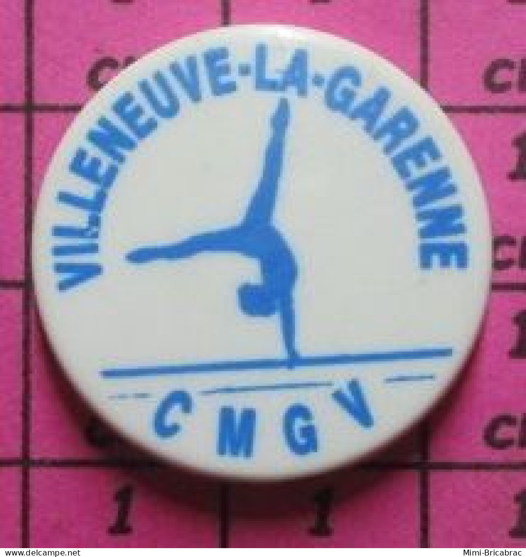 516A Pin's Pins / Beau Et Rare & TB état / SPORTS / CLUB GYMNASTIQUE FEMININE CMGV VILLENEUVE LA GARENNE - Gymnastics