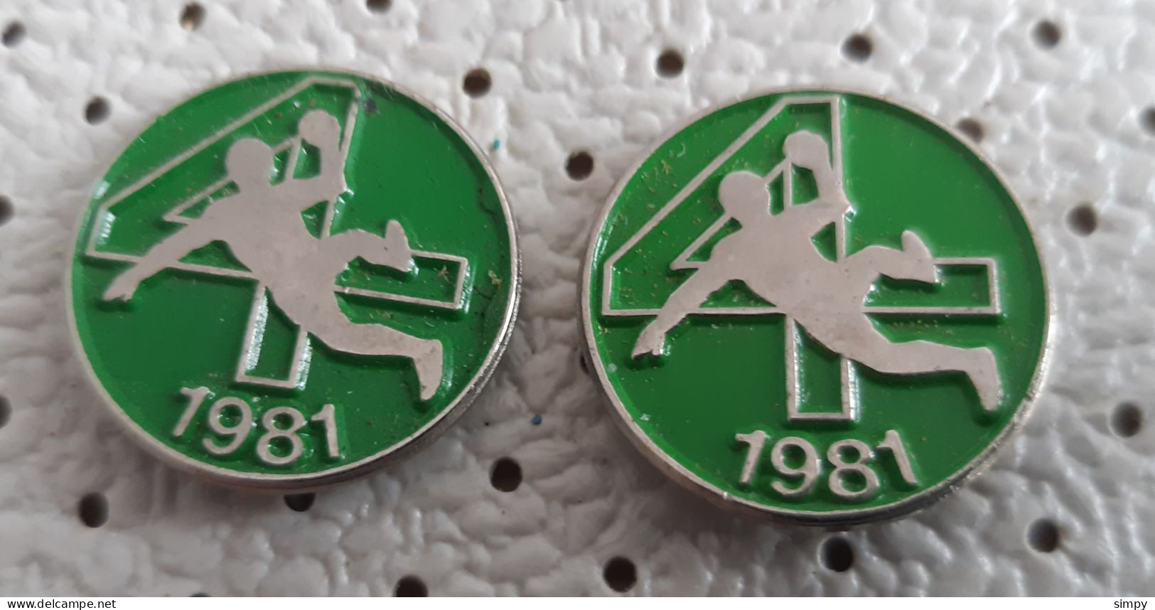 Handball Player 1981 Slovenia Ex Yugoslavia Vintage Pins - Pallamano