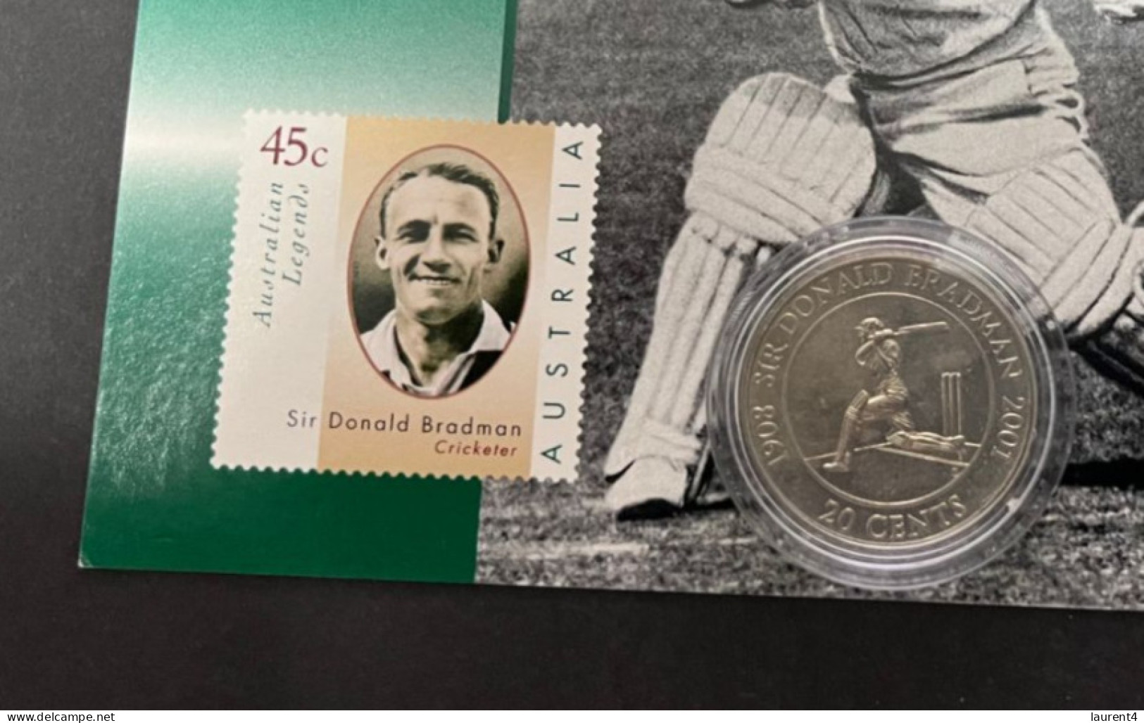 (28-8-2023) 3 T 28 C - Cricket Don Bradman Maxicard (1) With 20-cent Don Bradman Coin - 20 Cents