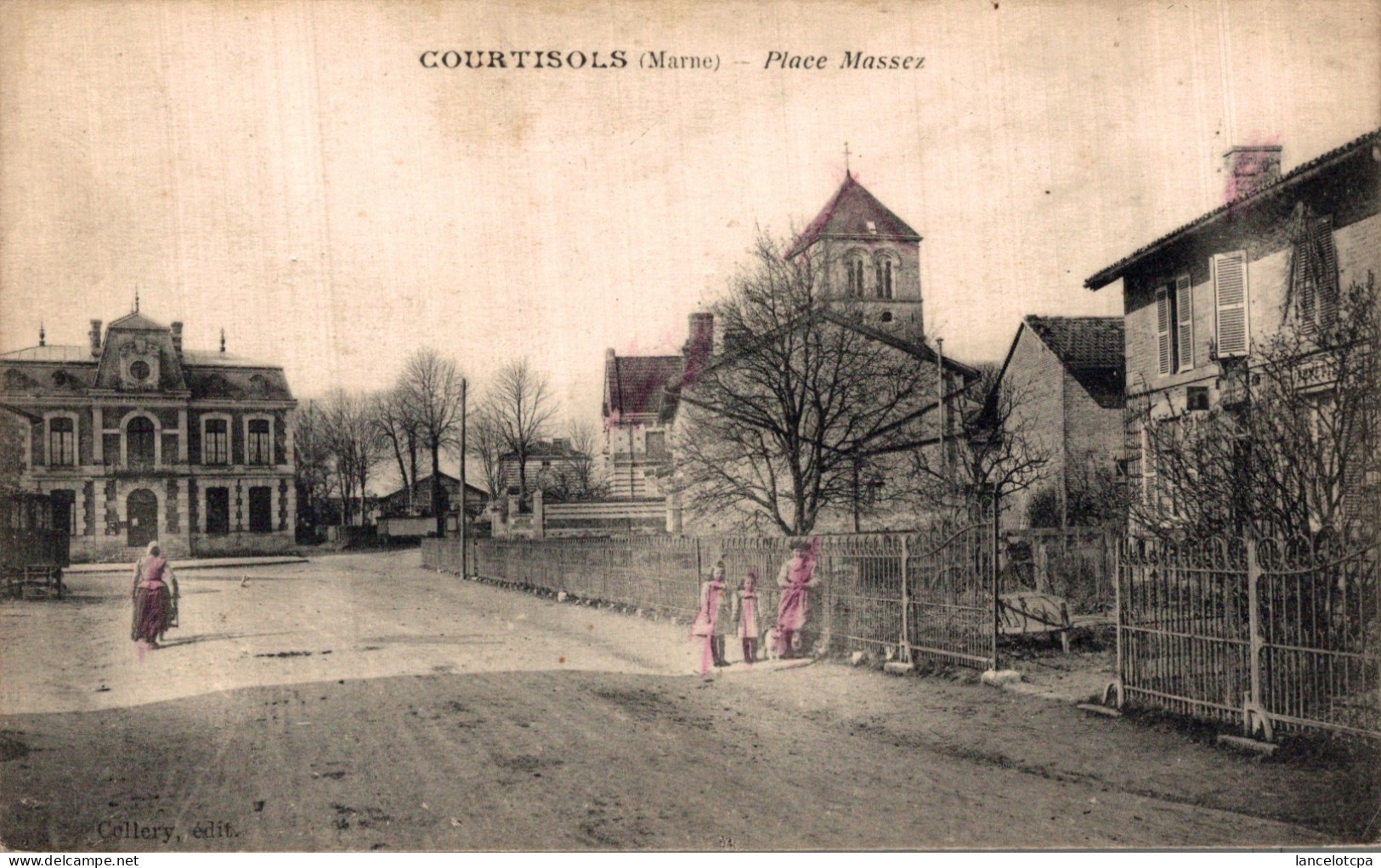 51 - COURTISOLS / PLACE MASSEZ - Courtisols