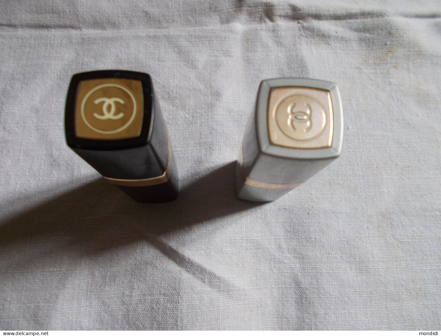 2 Anciens Petits Vaporisateurs De Poche De Sac Chanel N° 5 Et N° 19 Vides Rechargeables Vintage - Flacons (vides)