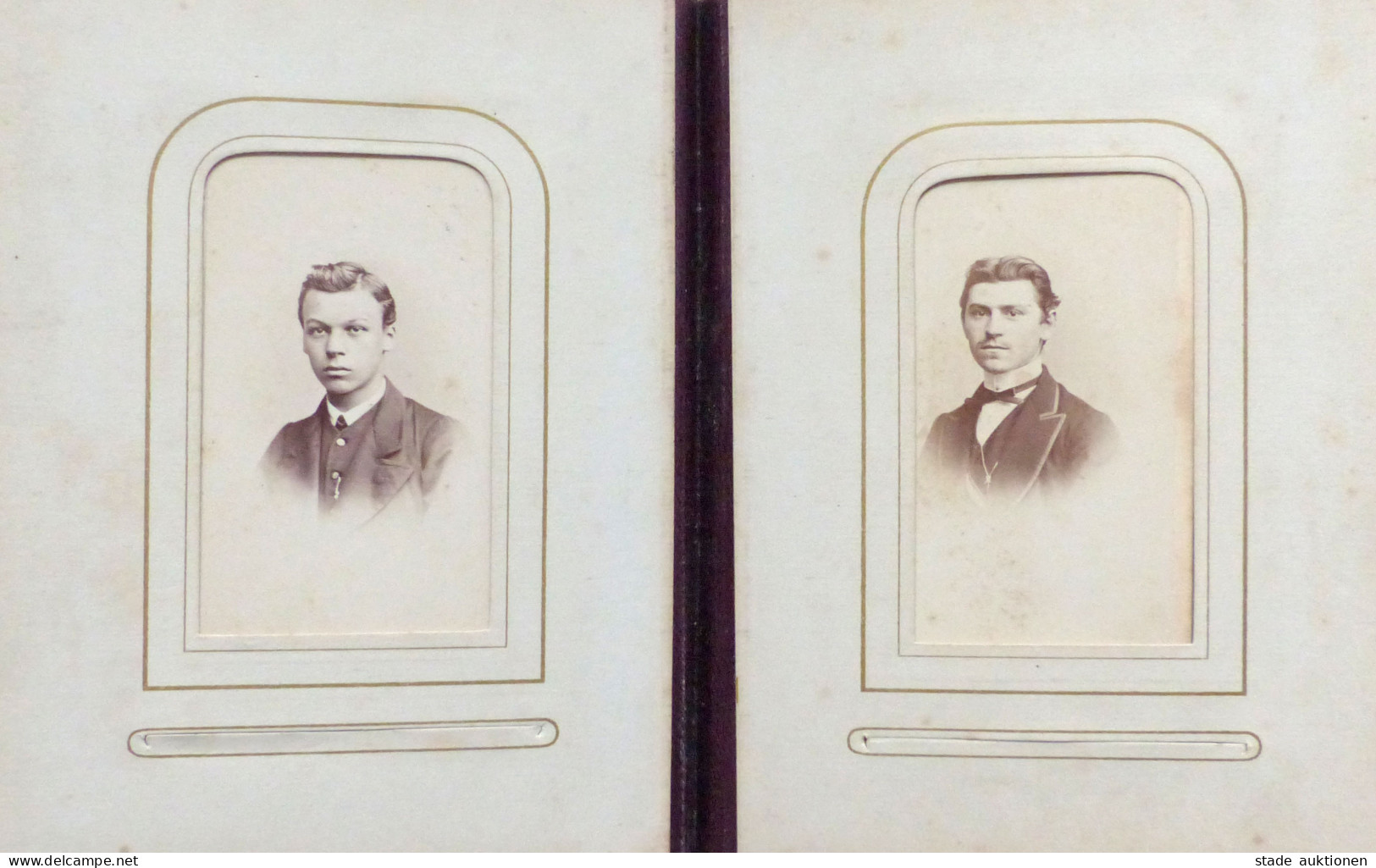 Altes CDV-Album Ca. 1900 Mit 47 CDVs Portrait-Fotos - Photographs