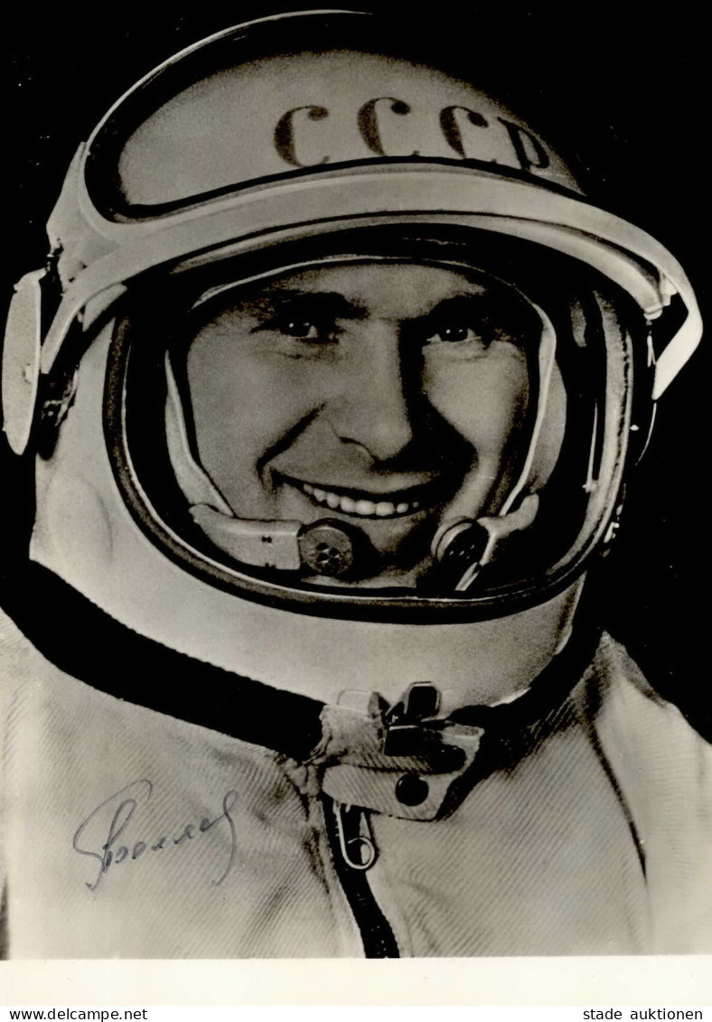 Autograph/Autogramme Kosmonaut Beljajew, Pawel Auf Postkarte 1965 - Other & Unclassified