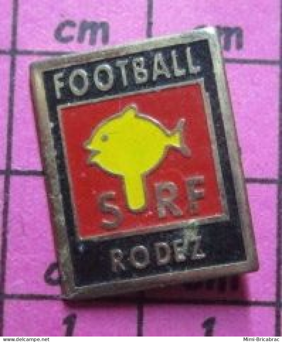 516A  Pin's Pins / Beau Et Rare / THEME : SPORTS / POISSON JAUNE SRF CLUB FOOTBALL RODEZ - Gymnastics