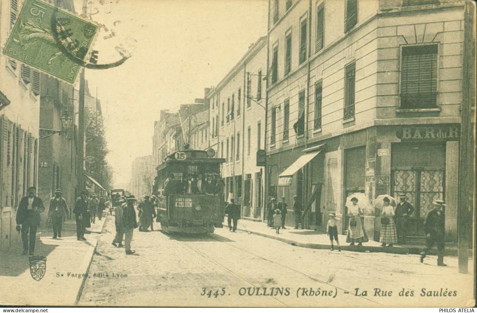 CPA CP Oullins Rhône La Rue Des Saulées S Farges Lyon - Oullins