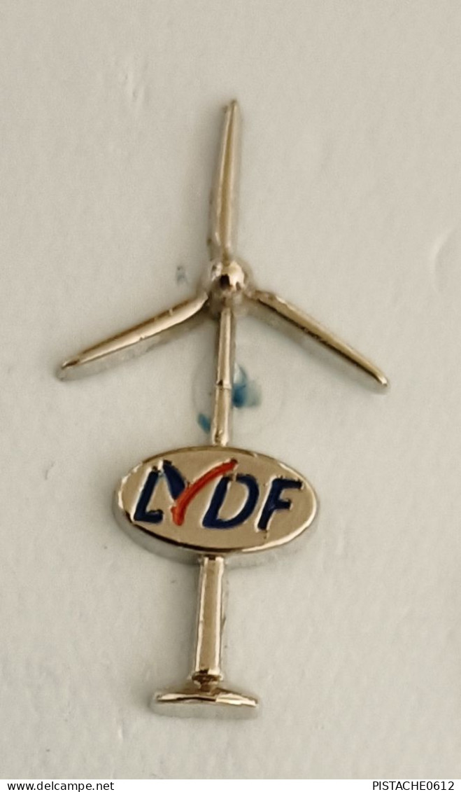 Pin's LYDF Eolienne - EDF GDF