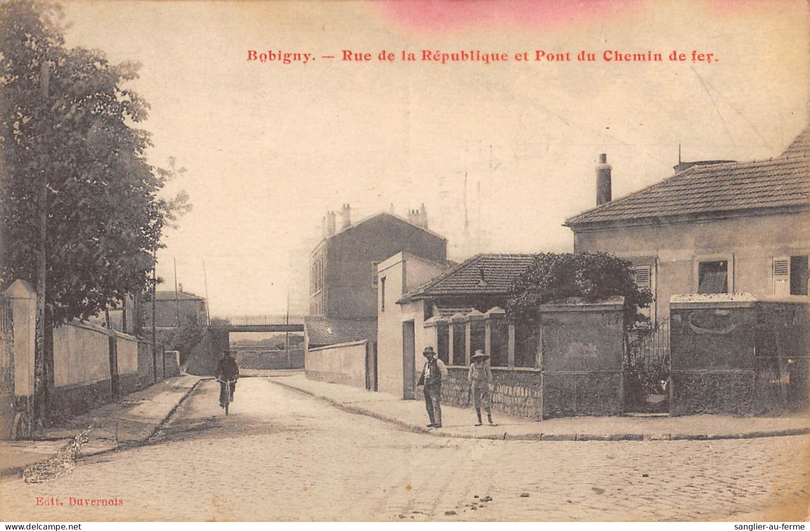 CPA 93 BOBIGNY / RUE DE LA REPUBLIQUE ET PONT DU CHEMIN DE FER - Bobigny