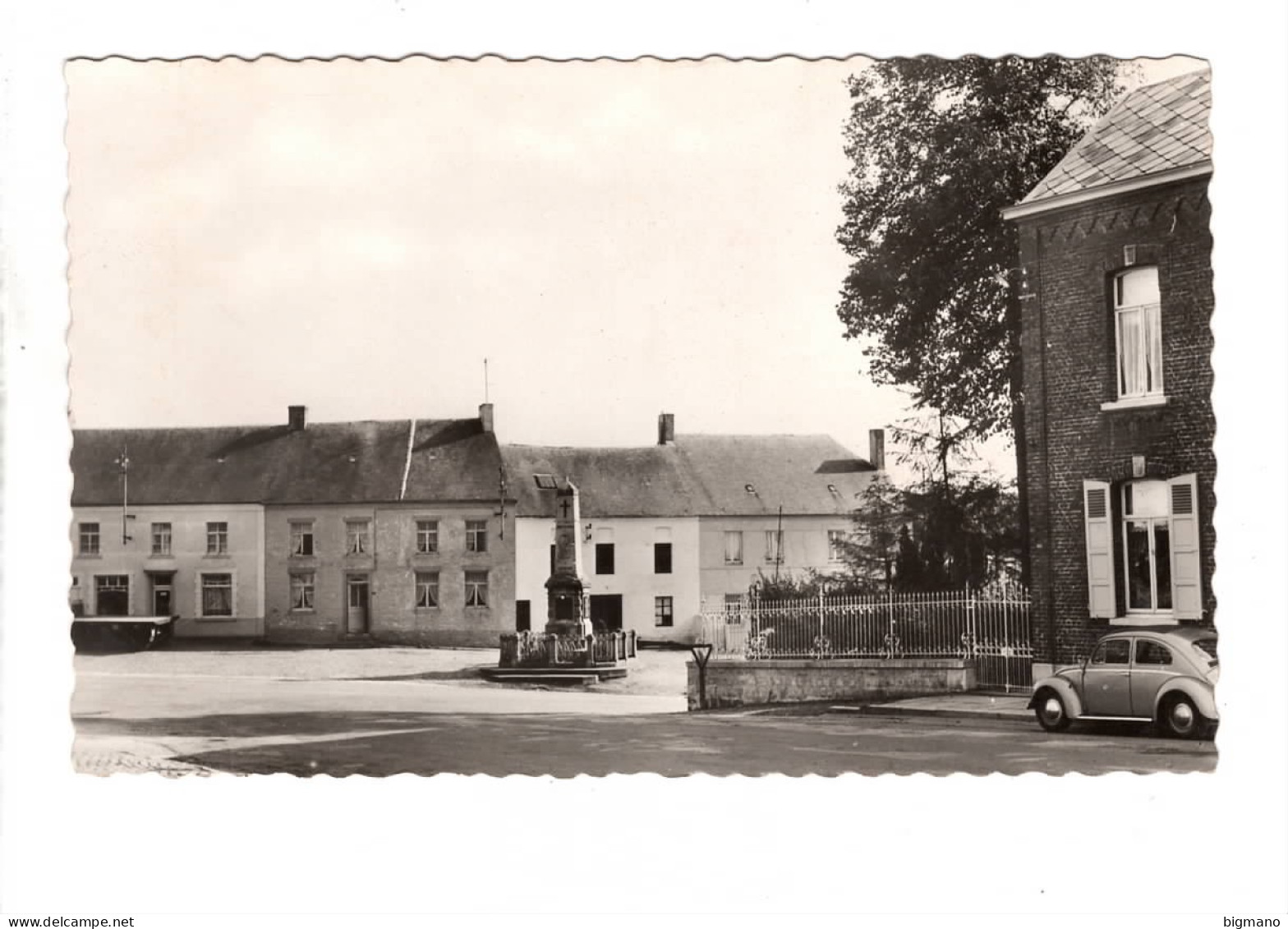 Froidchapelle Le Monument ( VW Cox ) - Froidchapelle