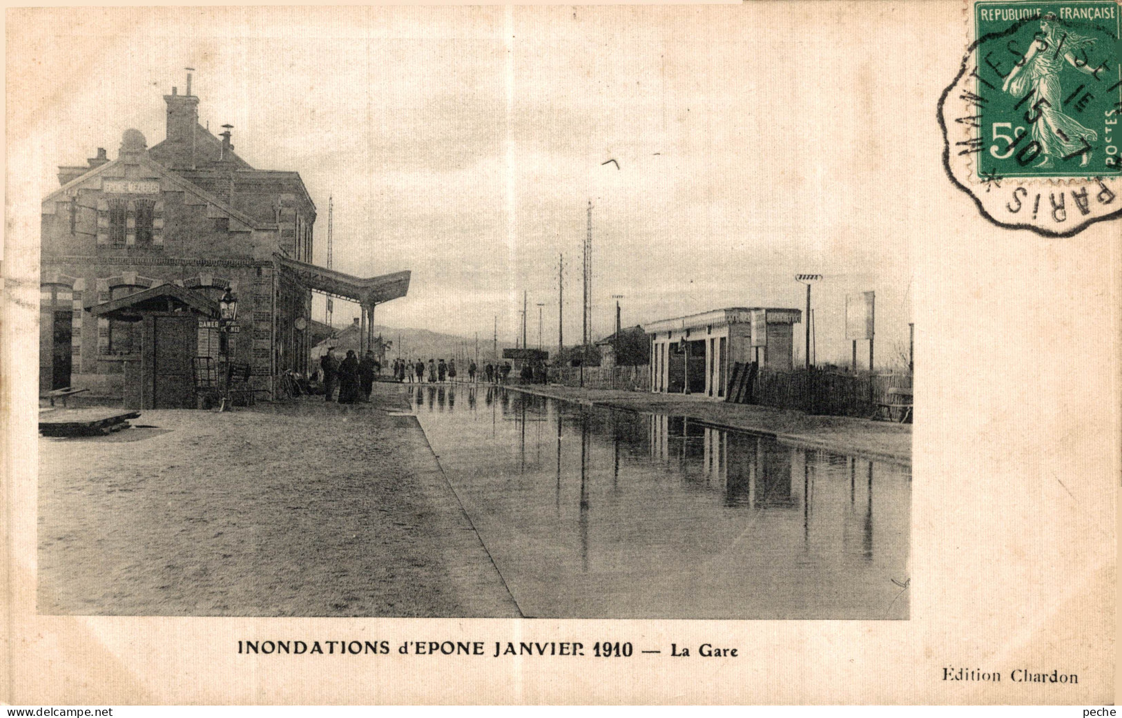 N°109258 -cpa Inondations D'Eponne -la Gare- - Epone