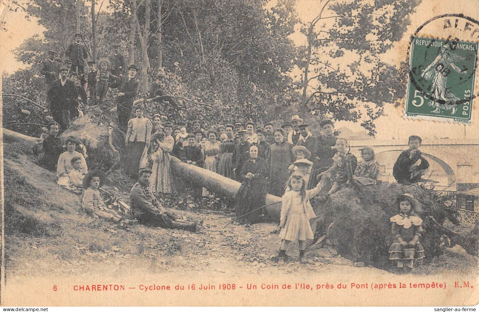 CPA 94 CHARENTON / CYCLONE DU 16 JUIN 1908 / UN COIN DE L'ILE / PRES DU PONT APRES LA TEMPETE - Charenton Le Pont