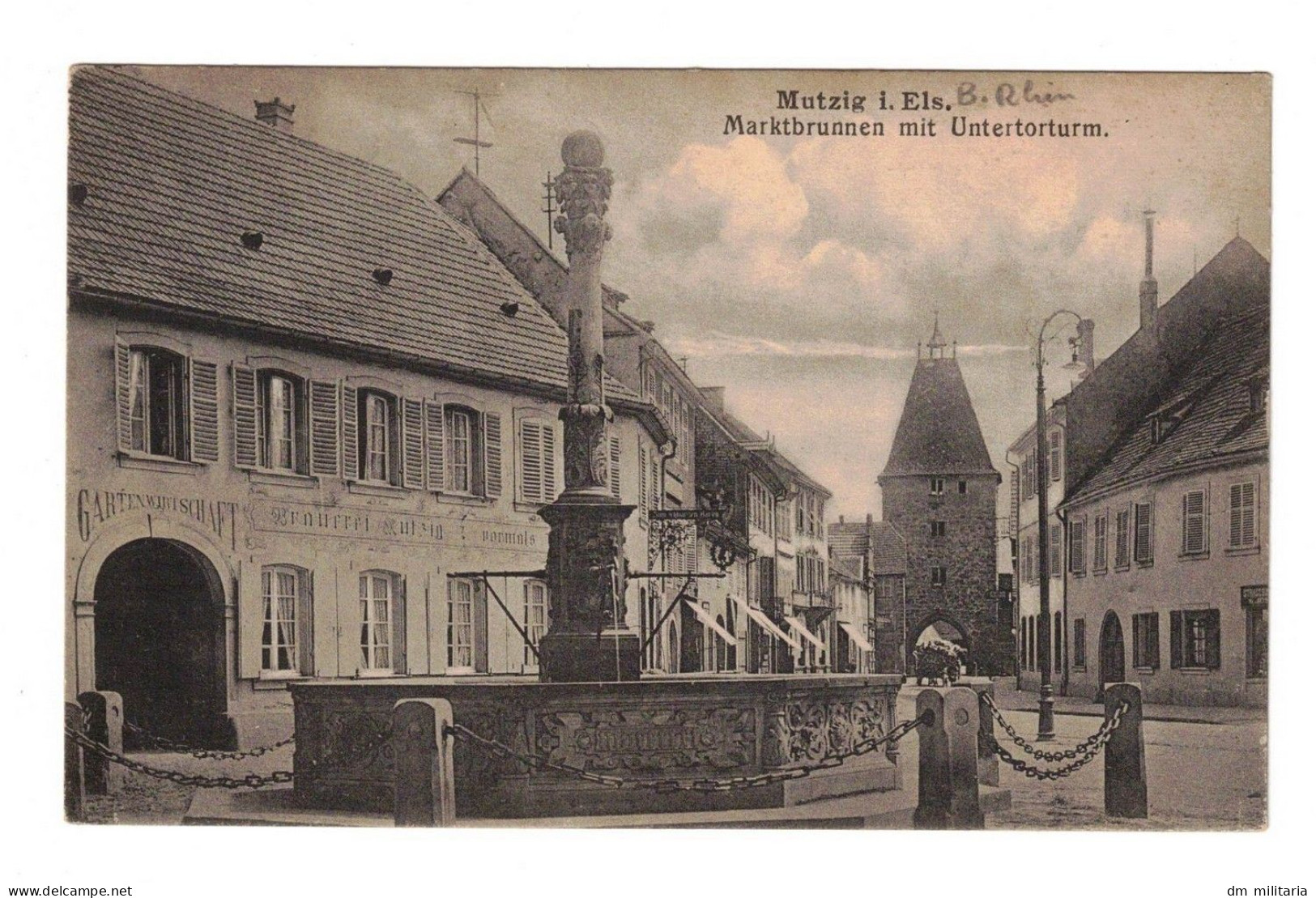 67 - CPA : MUTZIG  I. Els. MARKTBRUNNEN MIT UNTERTORTURM - ELSASS - ALSACE - BAS-RHIN - Mutzig