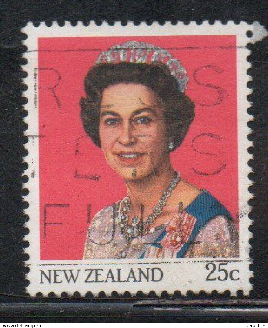 NEW ZEALAND NUOVA ZELANDA 1985 1989 QUEEN ELIZABETH II 25c USED USATO OBLITERE' - Used Stamps