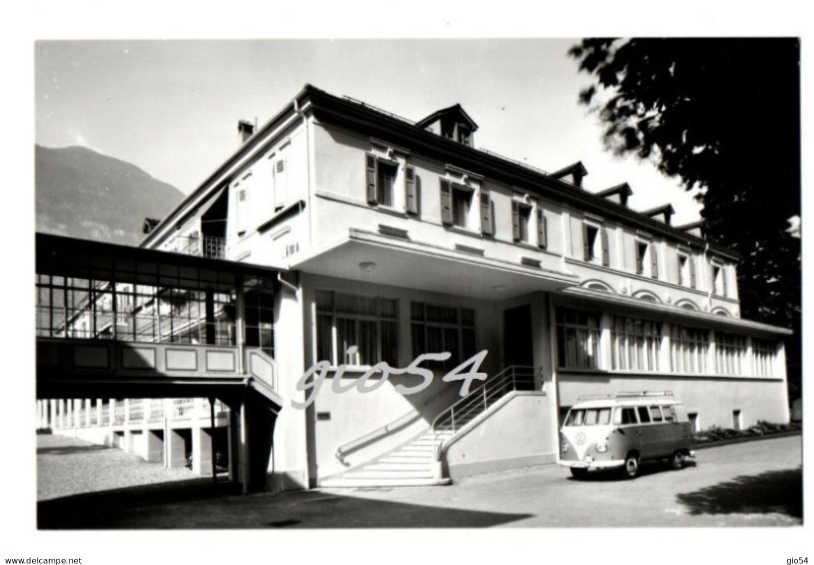 Vd Lavey Les Bains Entrée De L'hotel Vw Kombi Bulli - Lavey