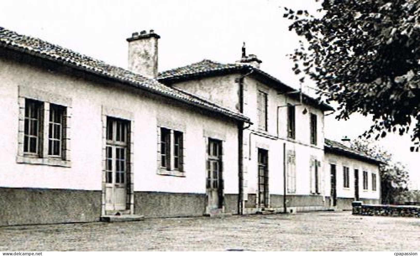 ST-LAURENT-SUR-GORRE - Hte -Vienne- CPSM  L'ECOLE - Circulée 1971 - Saint Laurent Sur Gorre