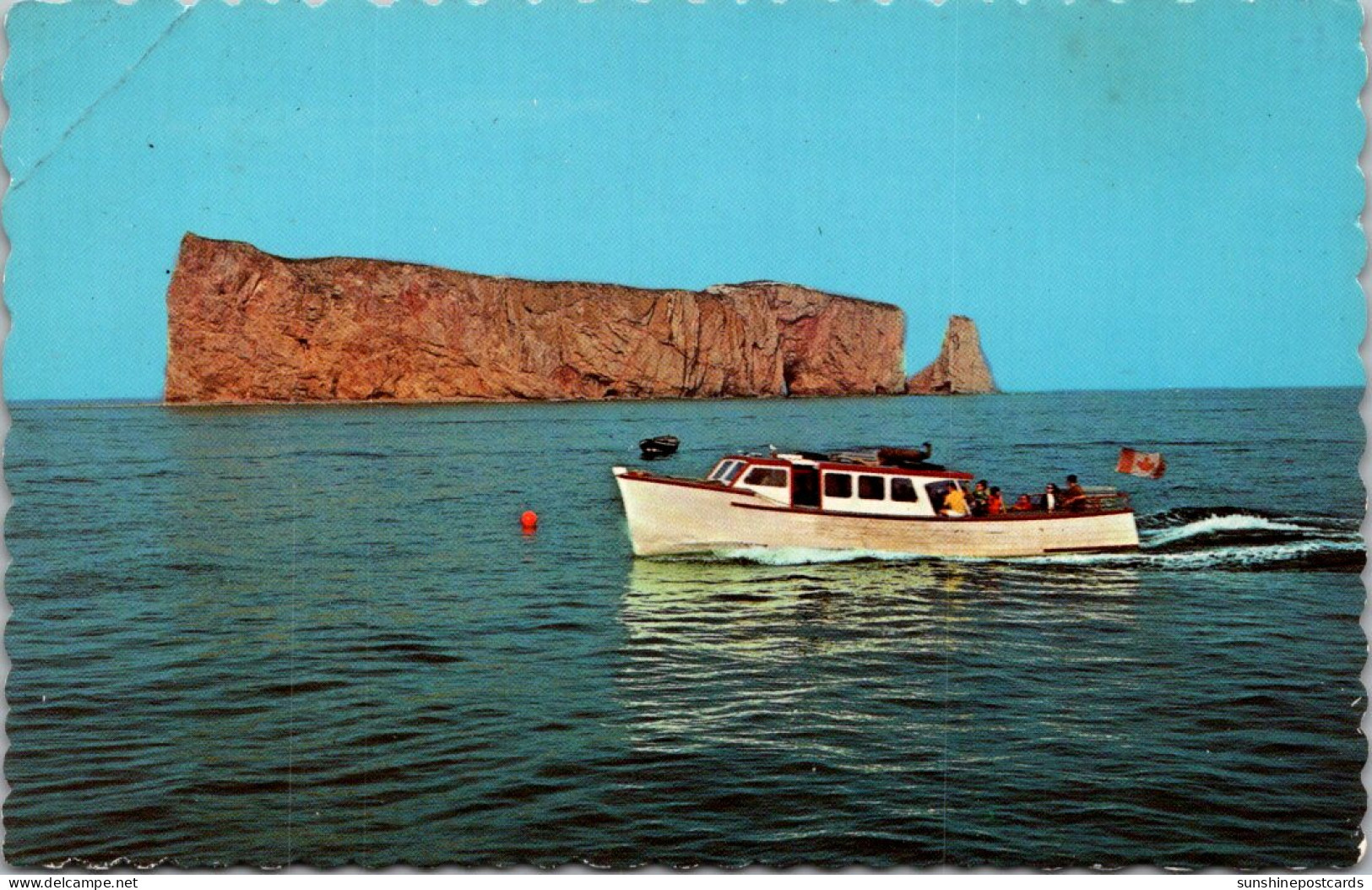 Canada Quebec Perce Excursion Boat Returning To Bonaventure Island - Percé