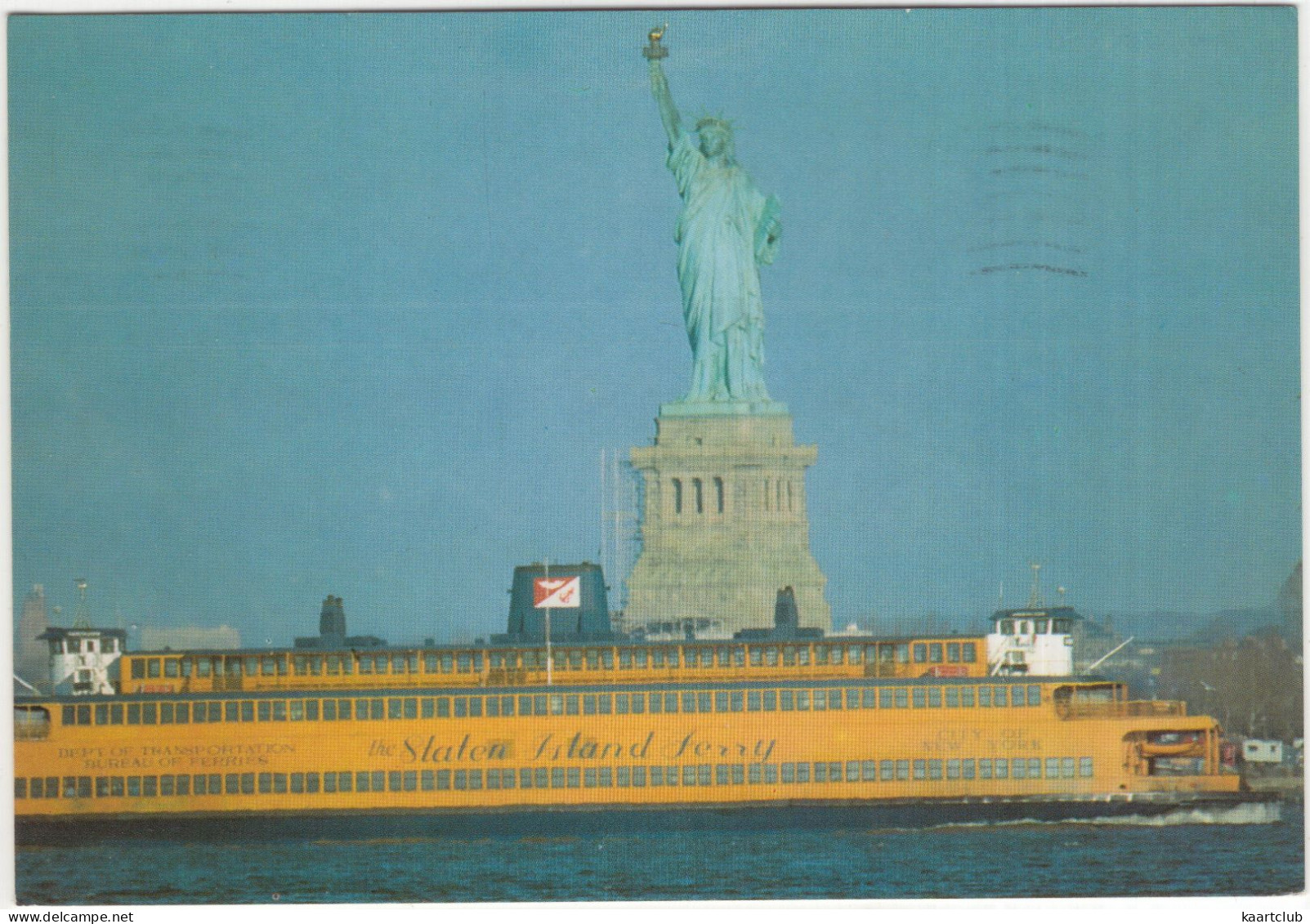 Statue Of Liberty And 'The Staten Island'  Ferry, New York City - (N.Y. - USA) - Statua Della Libertà