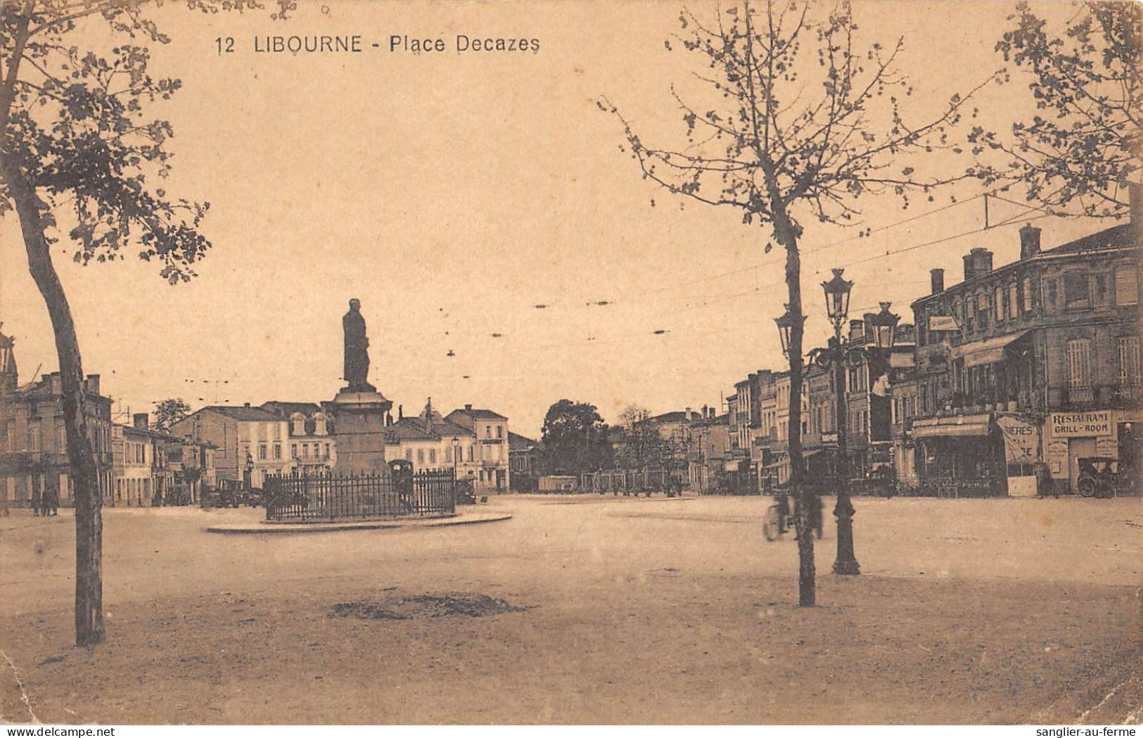 CPA 33 LIBOURNE / PLACE DECAZES - Libourne