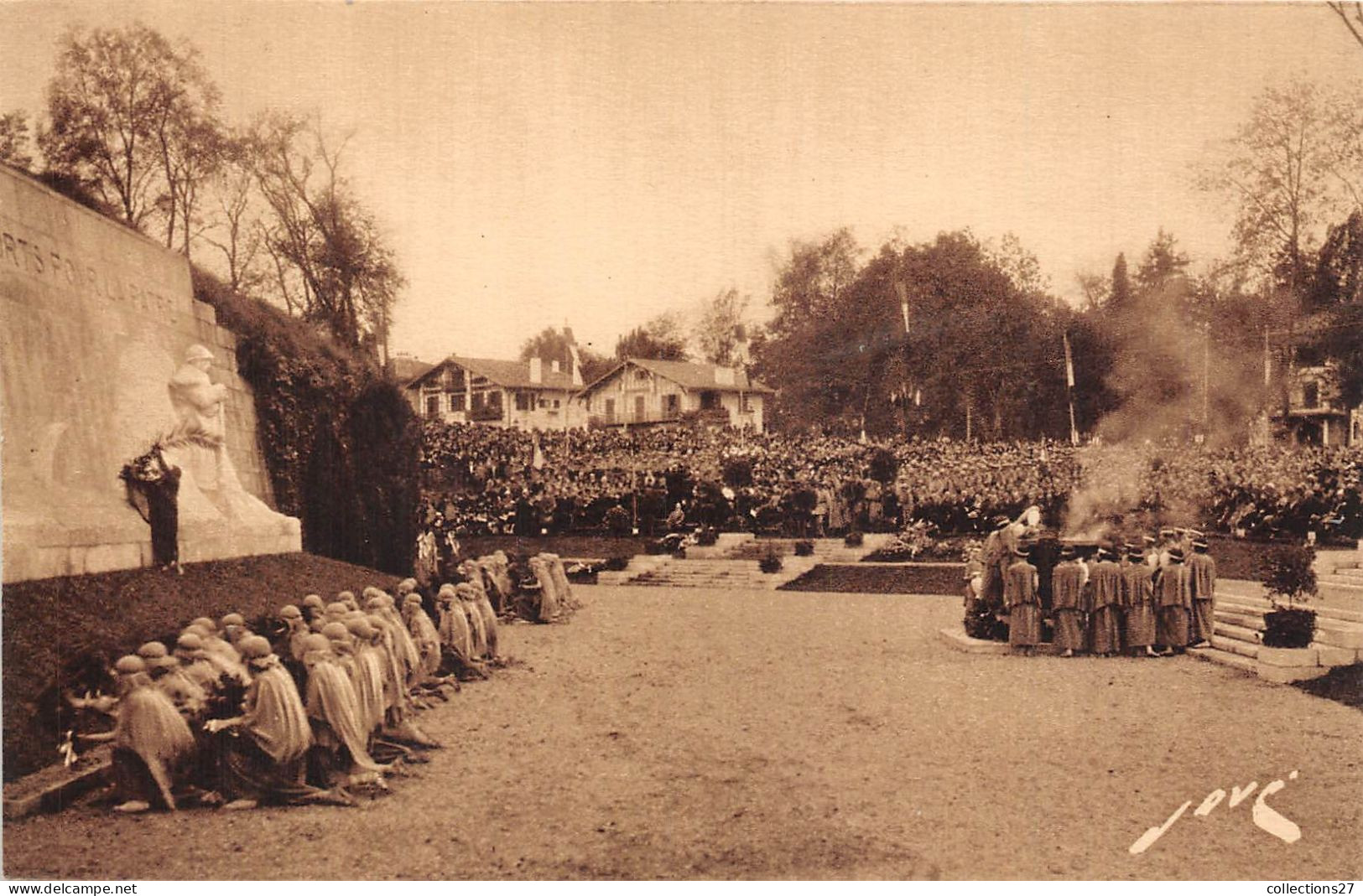 64-BAYONNE- EMOUVANT HOMMAGE AUX BAYONNAIS MORTS POUR LA PATRIE INAUGURATION DU MONUMENT LE 11 NOV 1924 - Bayonne