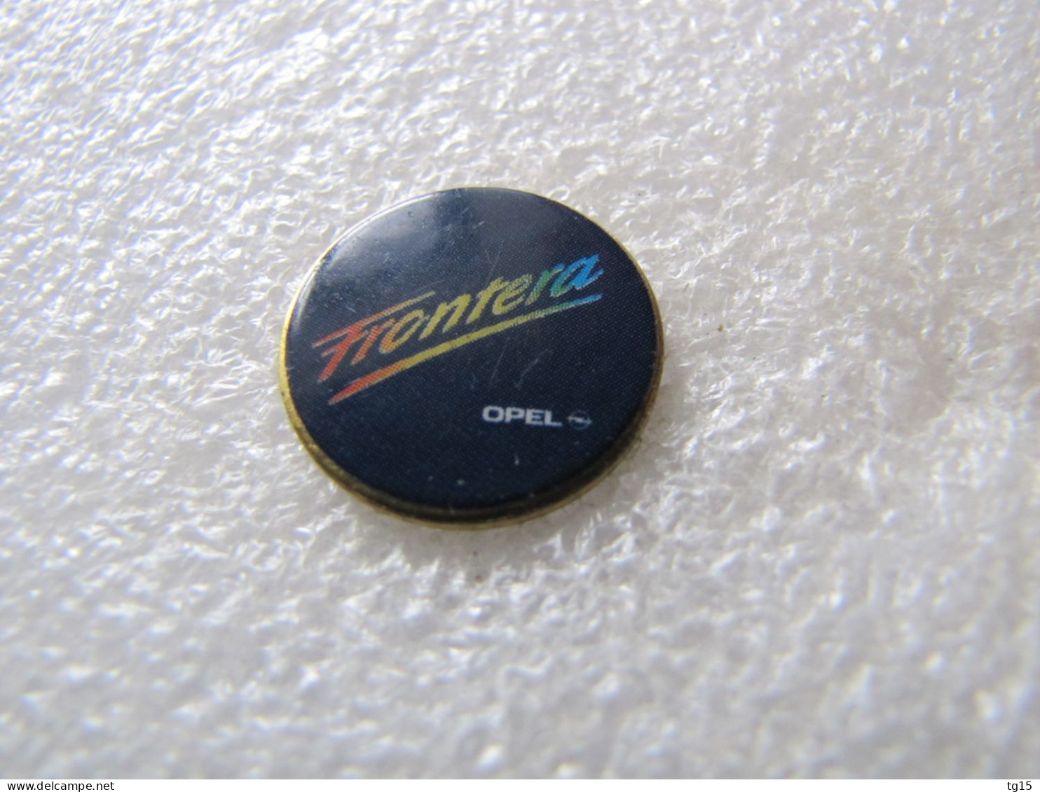 PIN'S    OPEL  FRONTERA - Opel
