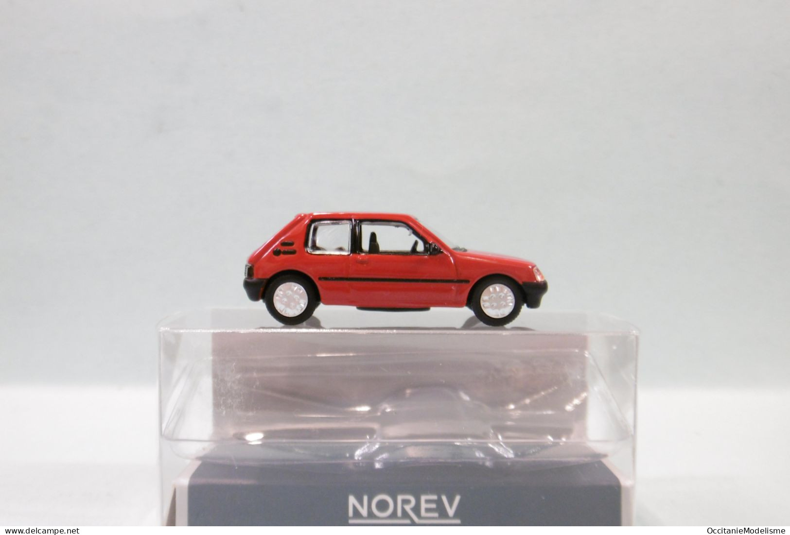 Norev - PEUGEOT 205 XR 1985 Rouge Réf. 471732 Neuf NBO HO 1/87 - Véhicules Routiers