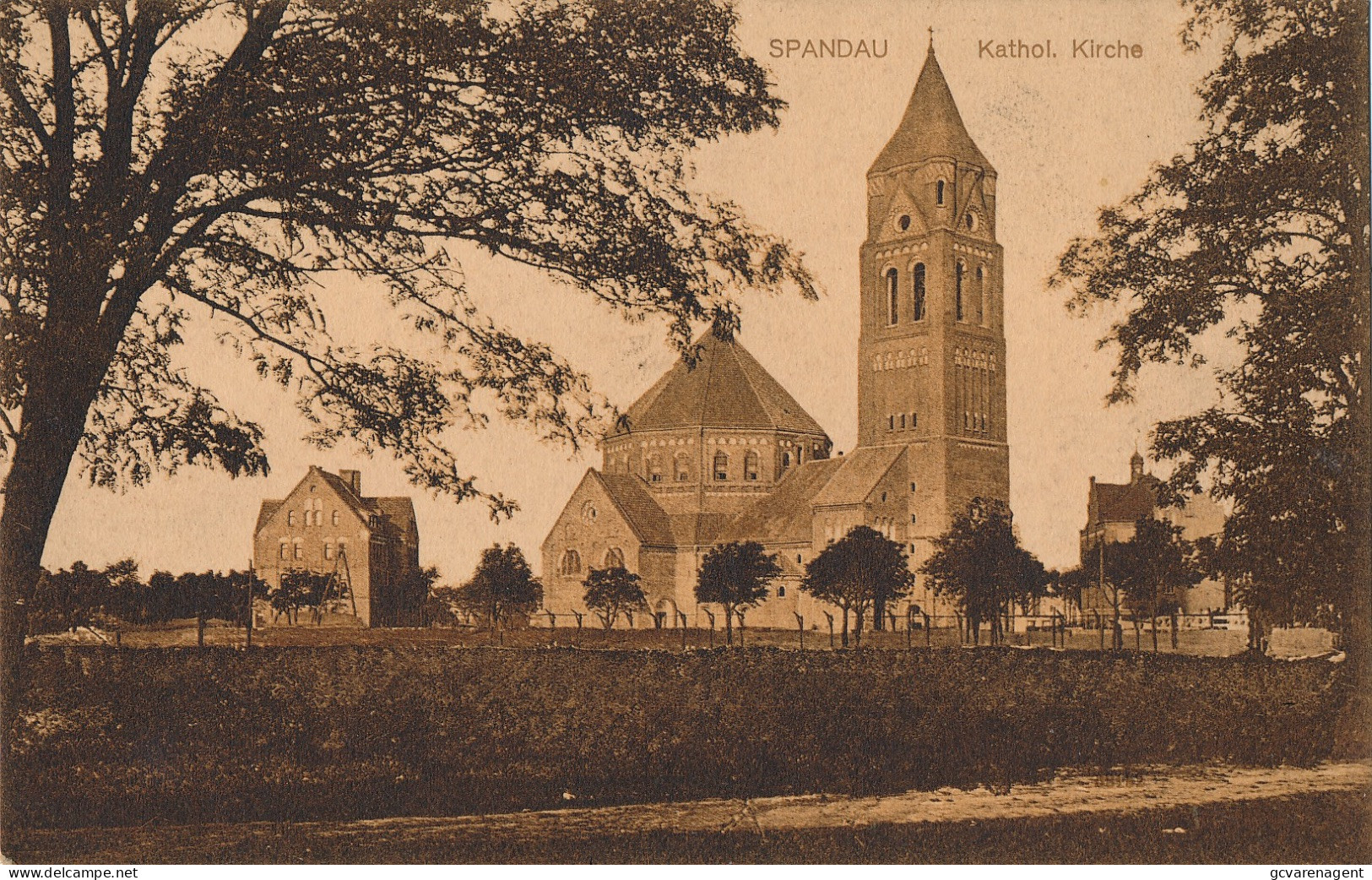 SPANDAU  KATHOL.KIRCHE         ZIE SCANS - Spandau