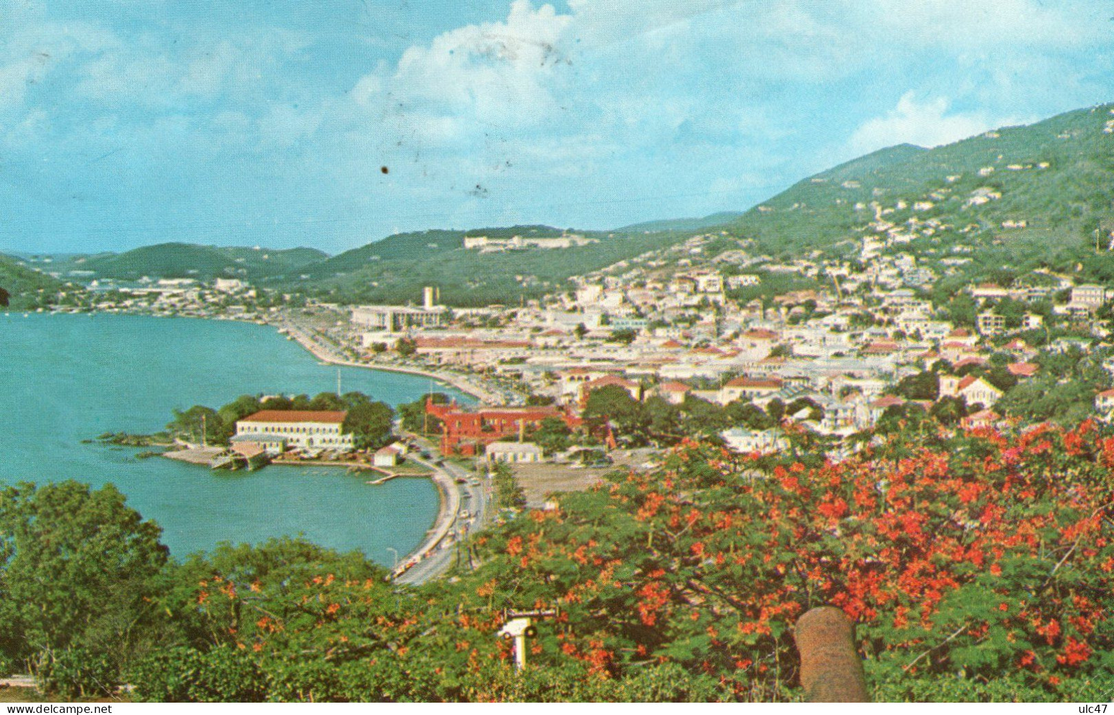 - St. THOMAS. U.S. VIRGIN ISLANDS. - View Of Charlotte Amalie, From Bluebeards Hill - Scan Verso - - Isole Vergini Americane