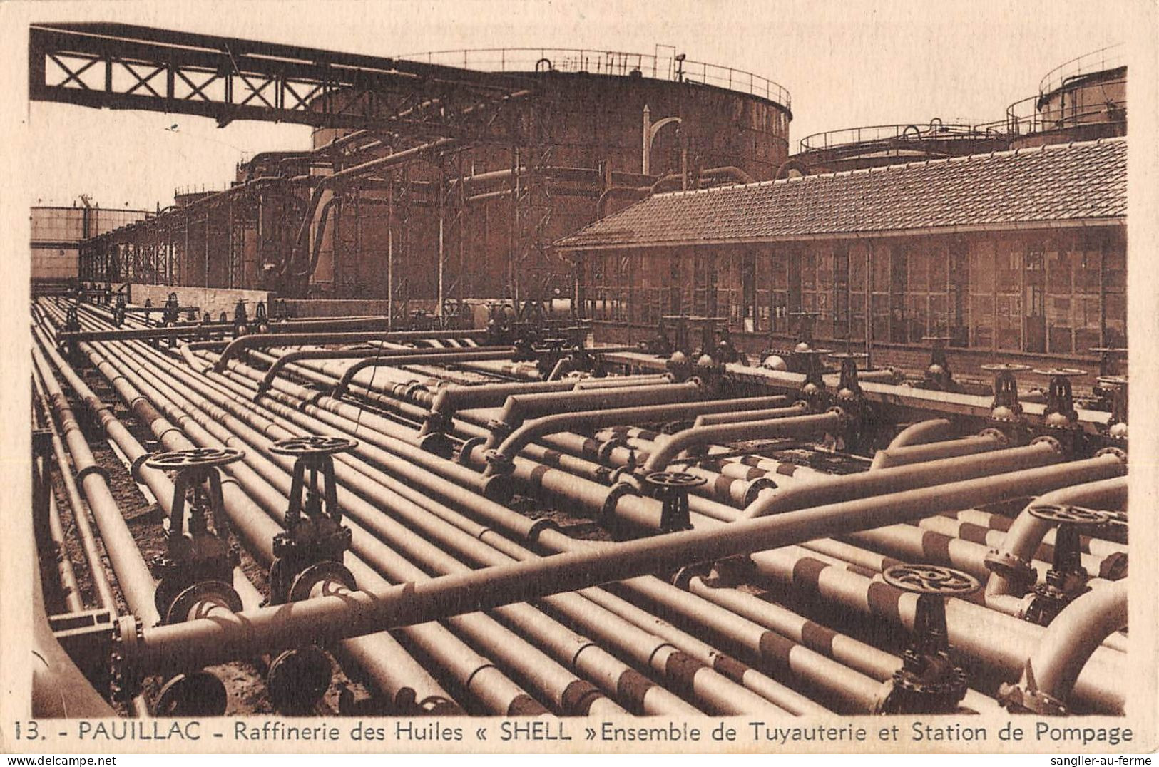 CPA 33 PAUILLAC / RAFFINERIES DES HUILES SHELL / ENSEMBLE DE TUYAUTERIE ET STATION DE POMPAGES - Pauillac