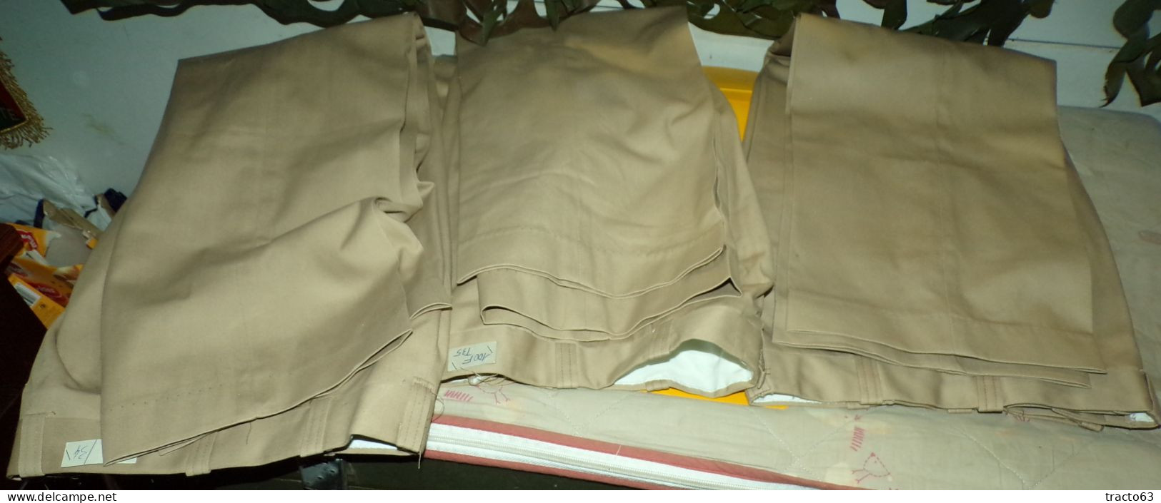 ARMEE AMERICAINE U.S : LOT DE 3 PANTALONS DE SORTIE MILITAIRE DE COULEUR BEIGE ,TAILLE AMERICAINE 27 X 32 SOIT XXS OU TA - Equipement