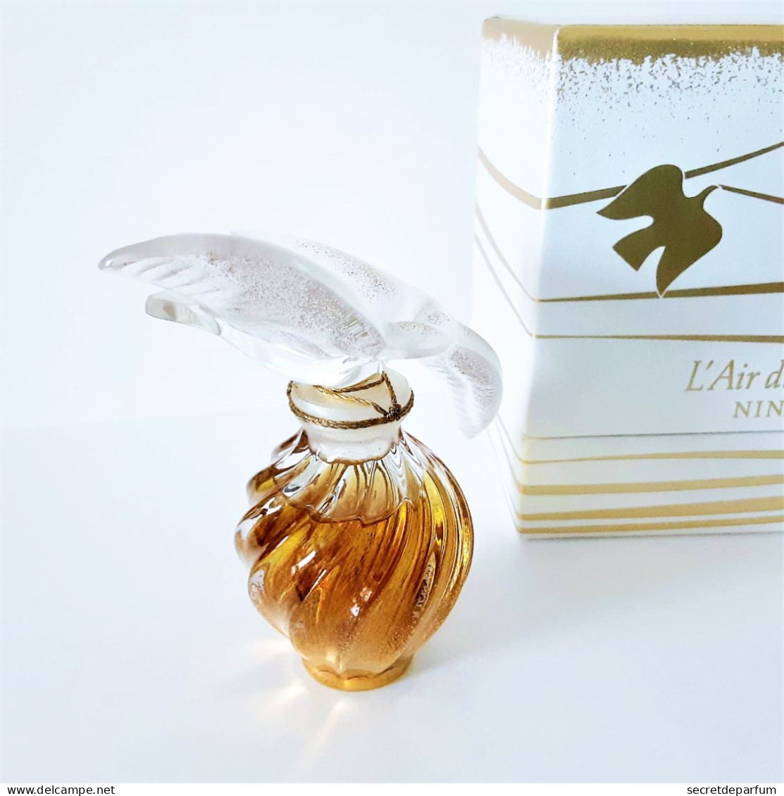 Flacon L'AIR  Du TEMPS  De NINA RICCI PARFUM 15 Ml  Flacon LALIQUE  COLOMBE DORÉE  Edition Limitée  2677 / 2880 + Boite - Damen