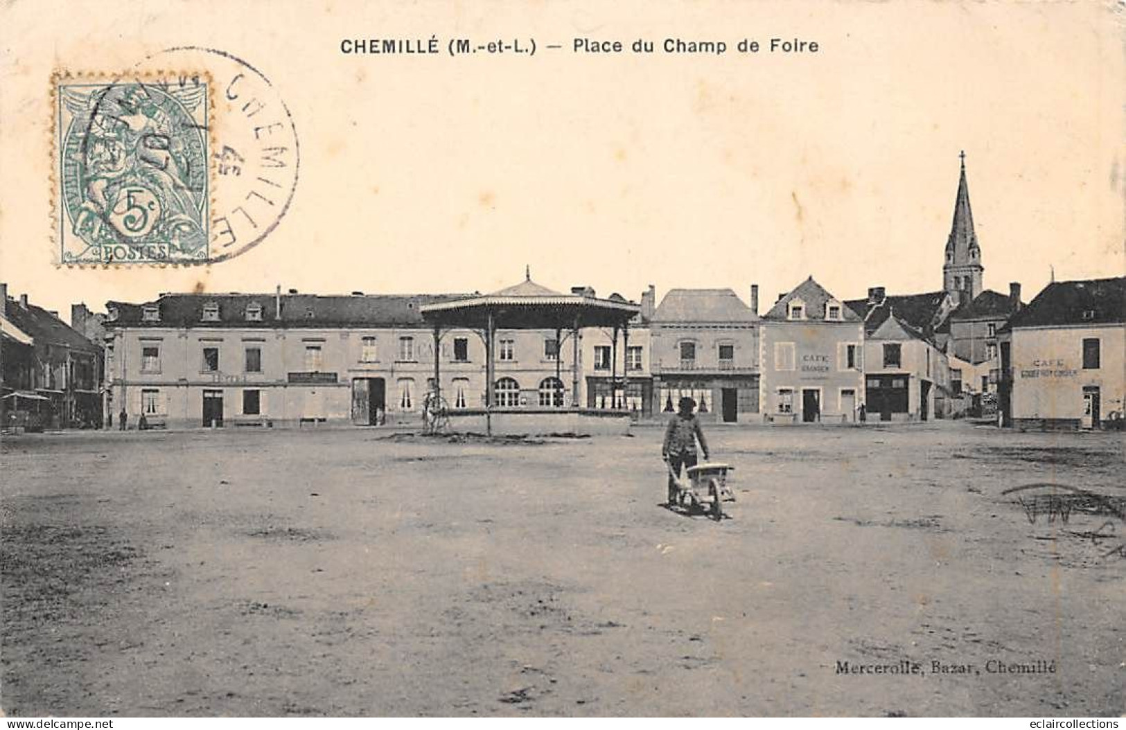 Chemillé      49           Place Du  Champ De Foire . Kiosque à Musique    - 1 -   (voir Scan) - Chemille