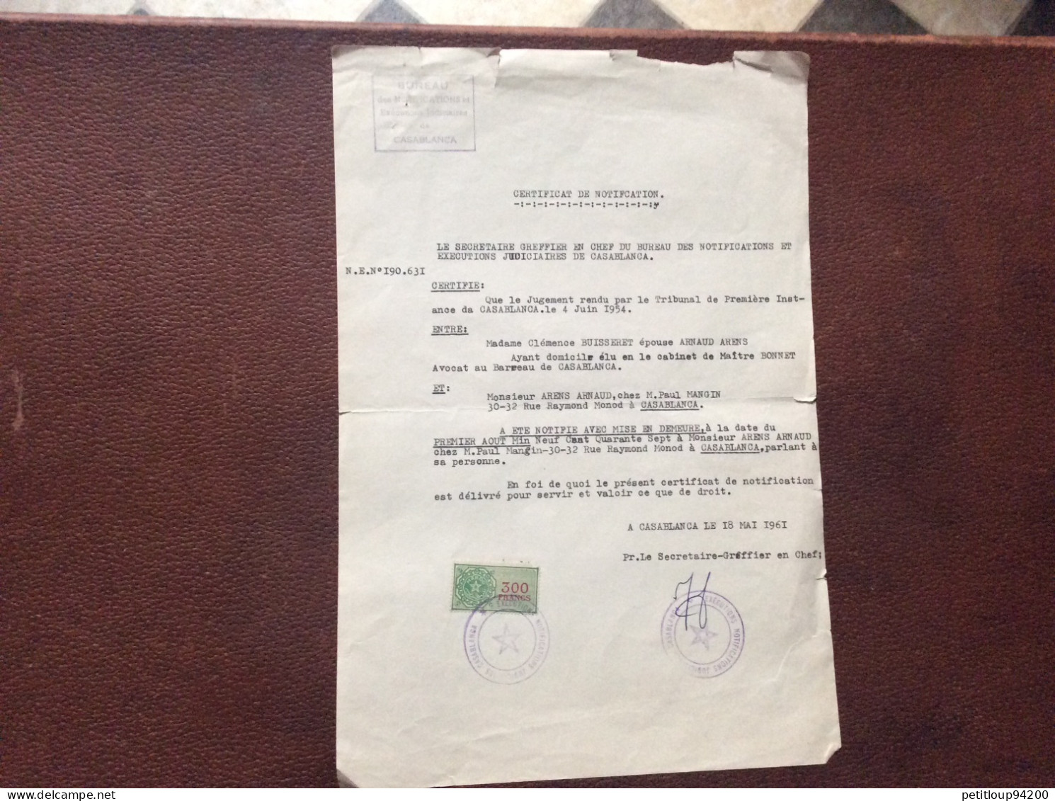 TIMBRE FISCAL SUR DOCUMENT Certificat De Notification  *300 Francs  CASABLANCA  Mai 1961 - Segnatasse