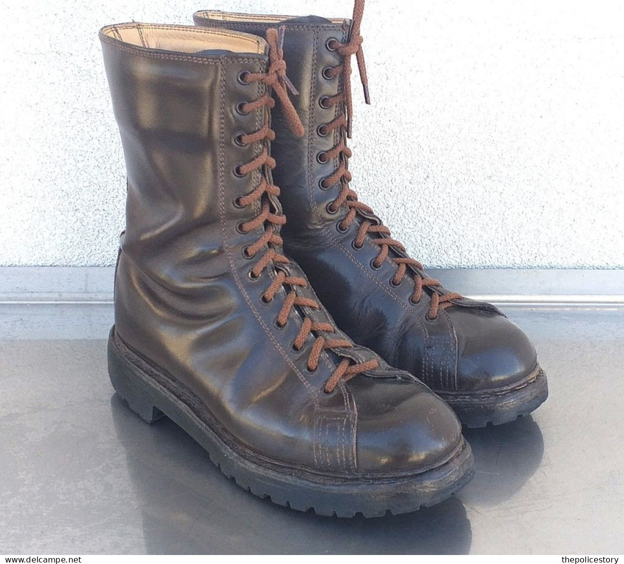 Stivaletti da lancio vintage Paracadutisti Folgore E.I. anni 90 tg. 40 usati