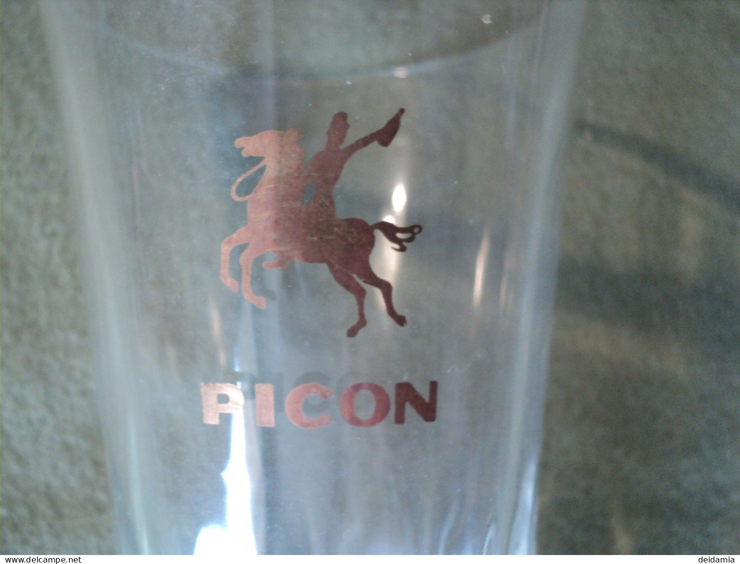 VIEUX VERRE PICON AU CAVALIER DORE - Glasses