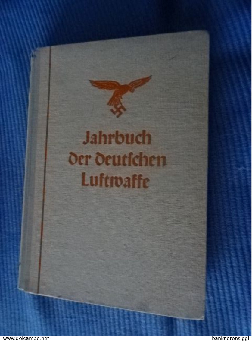 1 Buch "Jahrbuch Der Deutschen Luftwaffe 1942 - Fliegerei